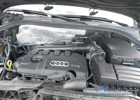 2018 Audi Q3 2.0T Premium/2.0T Sport Premium z USA, uszkodzony, nr VIN WA1ECCFS5JR033705